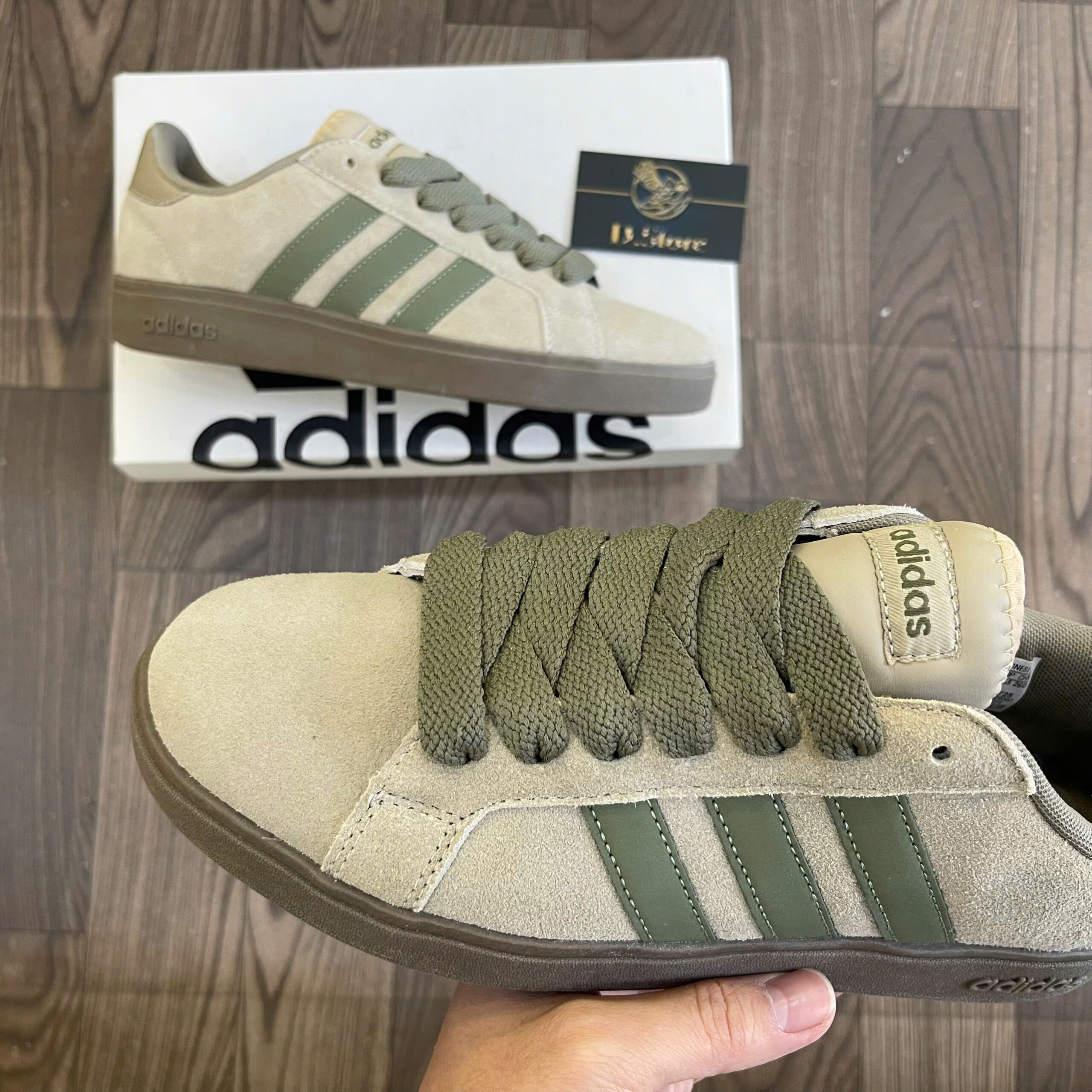 201064129622467113729