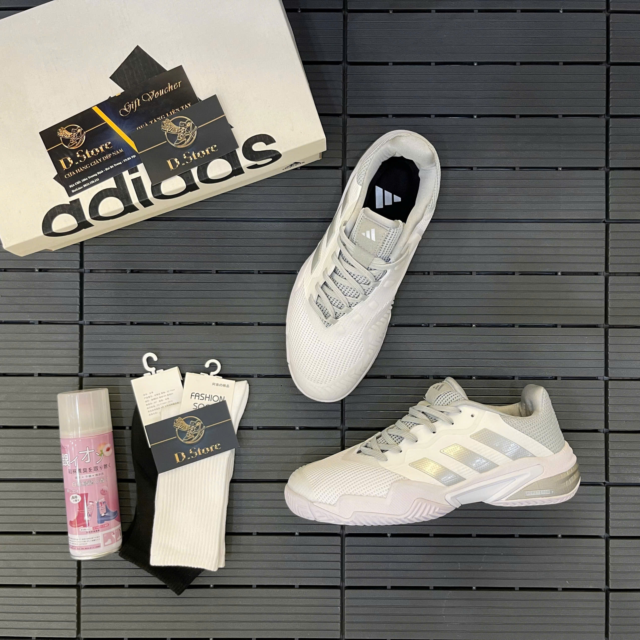 Barricade - Trắng sọc ghi